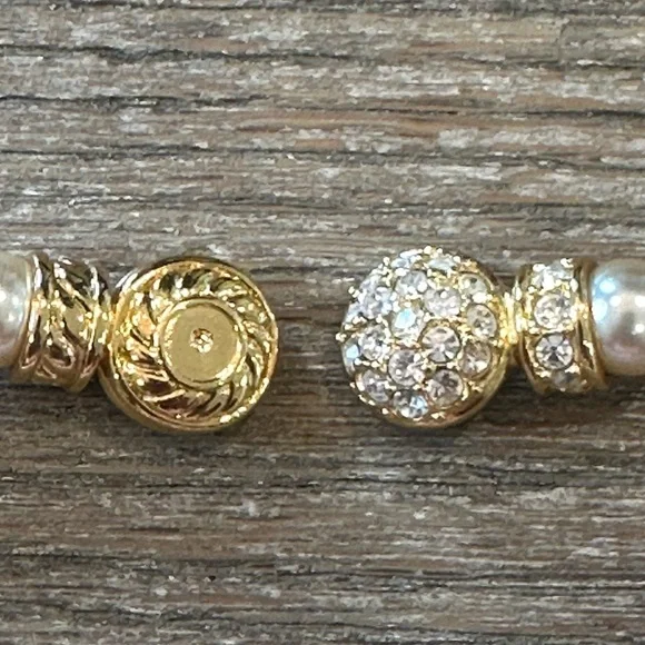 Nolan Miller Gold and Faux Pearl 18” Necklace - Picture 5 of 6